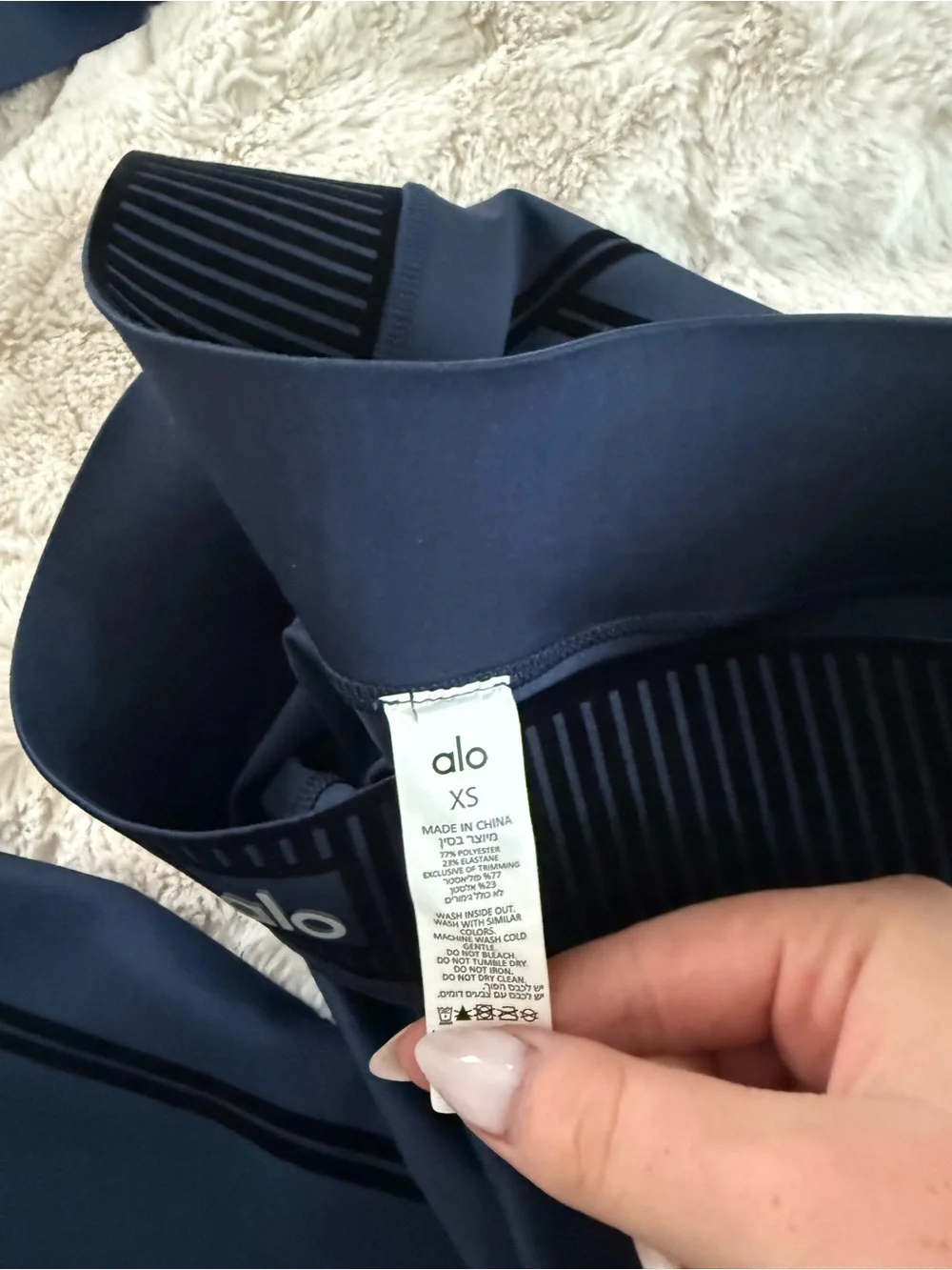 ALO Yoga Navy Blue Sports Bra and High-Waist Leggings Set